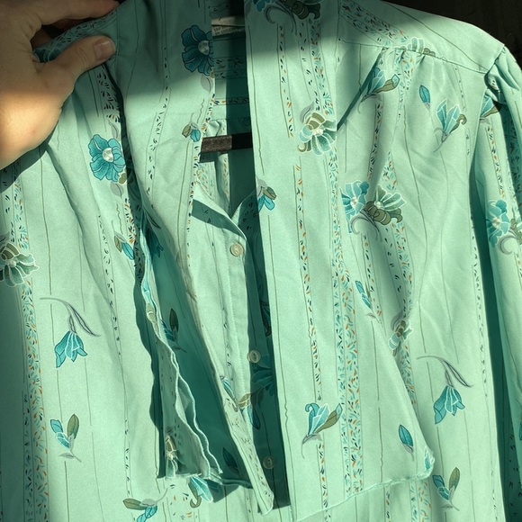 Vintage Neck Bow Blouse - Picture 10 of 10